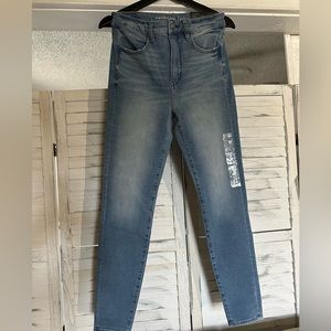 American Eagle super hi-rise jeggings jean (the dream jean) size 6